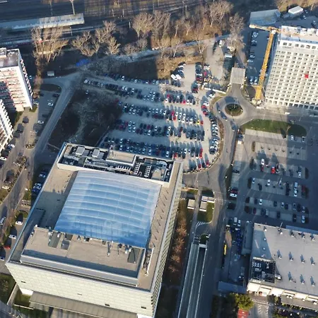 Apartament Tomato - With Free Parking